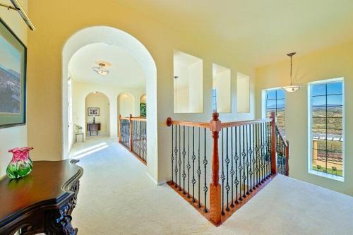 Tv-404 Endless Vineyard Views