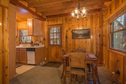 Owl's Peak By Avantstay - Private Pine Tree Cabin