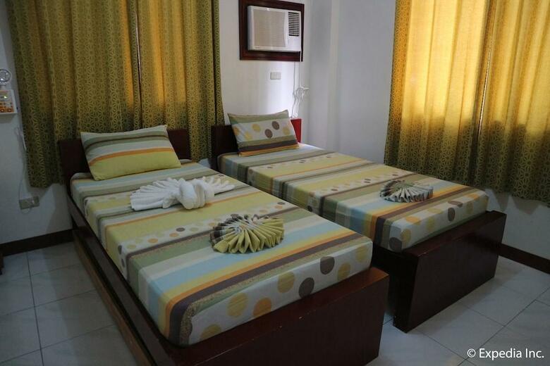 Hotel Reddoorz Plus @ Secret Garden Boracay