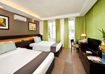 Hotel Fairways And Bluewater Newcoast Boracay