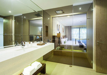 Hotel Fairways And Bluewater Newcoast Boracay