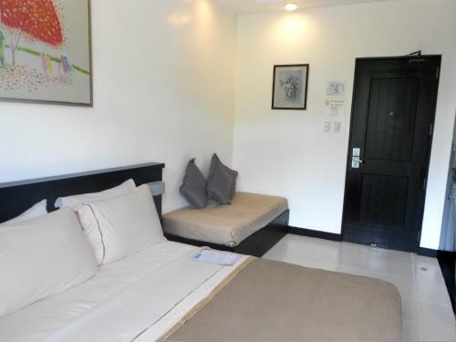 One Crescent Place Hotel