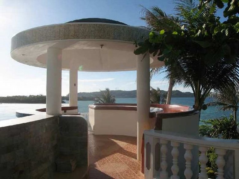 Lingganay Boracay Hotel Resort