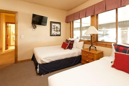 Shadowbrook 405