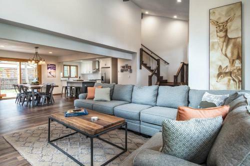 Summit Haven Home Hot Tub Stylish New Remodel