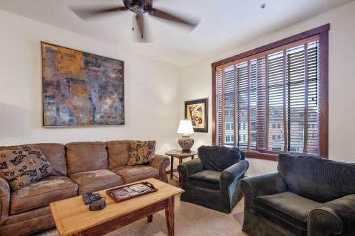 2 Bdr Main St Station Condo - All The Amenities