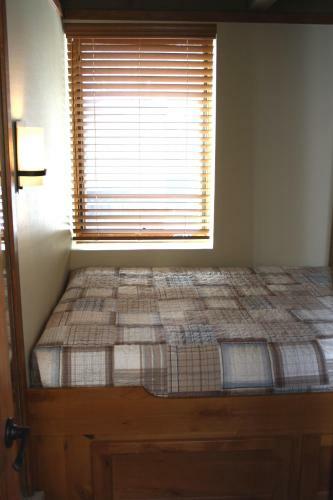 Mill Run #12 - 4 Bedroom / 3 Bath - Beautiful Remodel - Shuttle To Town