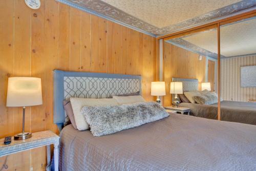 National Landmark Breck Log Cabin, Walk To Main St