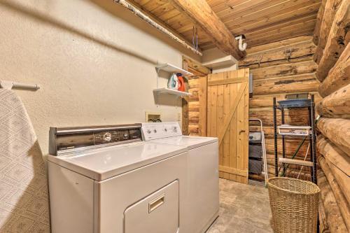 Cozy Peak-a-blue Cabin With Deck, 8 Mi From Gondola