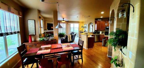 Villa Gorgeous Rancher/mtn Views/af Academy