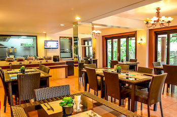 Hotel White House Beach Resort