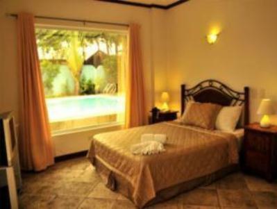 Hotel Beachcomber Resort - Boracay