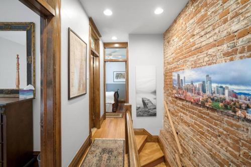 5 Star Cap Hill 3br Patio Garage & Walk Downtown