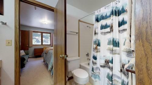 2 Bed 2 Bath Vacation Home In Estes Park