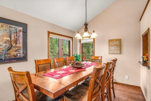 Heavenly Pines -- Ev #3361 Home