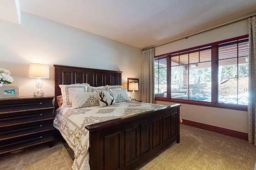 Arrowhead Abode