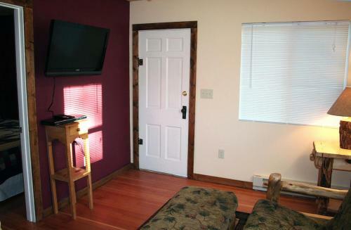 Triple R Cottages By Rocky Mountain Resorts