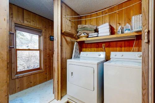 Gem Lake Retreat