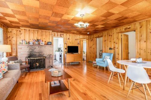 The Dunraven Retreat -- Ev #3487 Cabin