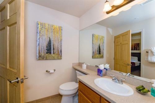 Unit 136 Longs Peak Upper Level