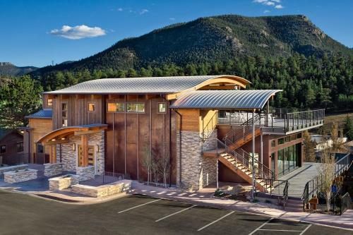 Unit 136 Longs Peak Upper Level