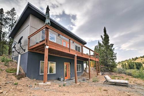 Exceptional Fairplay Getaway With Deck And Valley View!