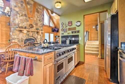 Spacious Fairplay Cabin With Deck And Dry Sauna!