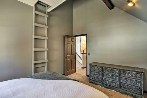 Large Fairplay Cabin With Incredible Views Near Breck