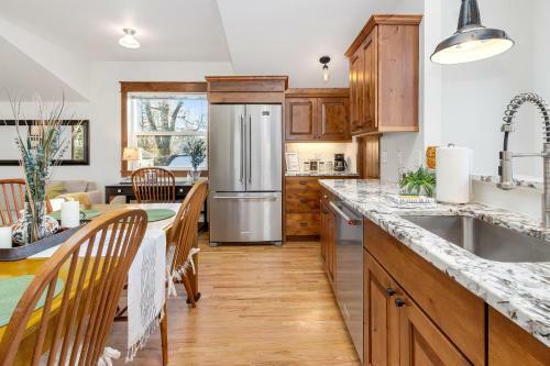 Apartamento The Bears Den! Walk To Town & Csu!