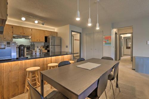 Apartamento The Jabberwocky Condo With Pool And Sauna Access