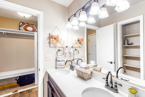 The Inn At Silvercreek Lofted Living
