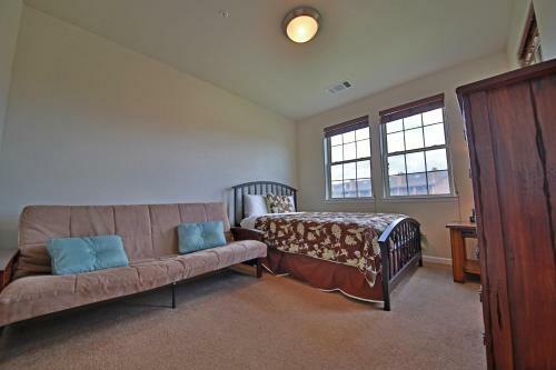 Lodge At Ten Mile