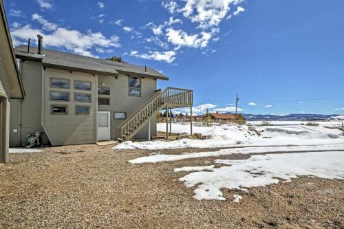 Lakeside Home With Deck And Views, 7 Miles To Rmnp!