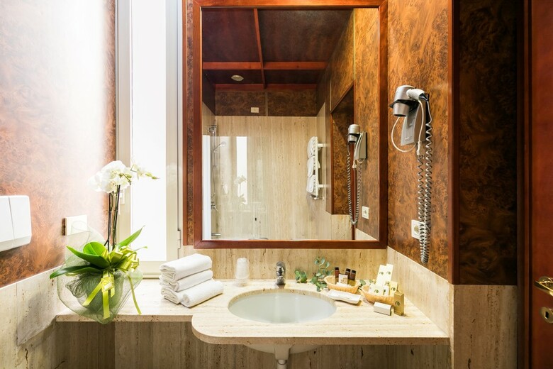 Hotel Galles