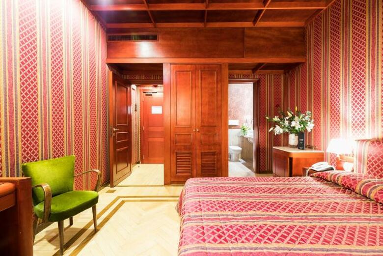 Hotel Galles