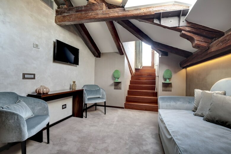 Hotel Don� Palace