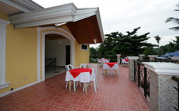 Posada Coco Grove Tourist Inn