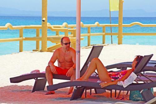 Hotel Marlins Beach Resort