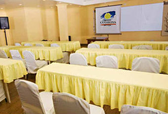 Hotel La Corona De Lipa