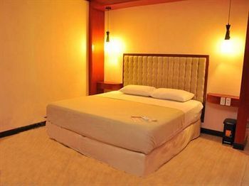 Dulcinea Hotel And Suites