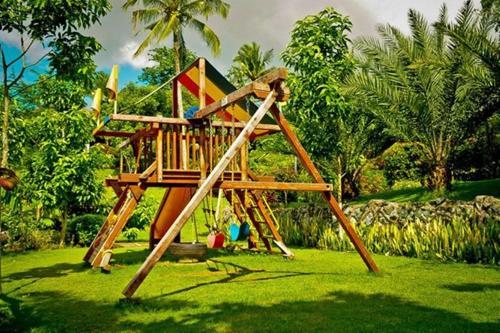 Villa Cintai Corito's Garden