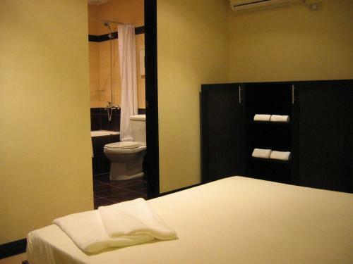 Lancaster Hotel Cebu