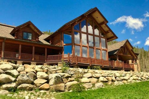 Meadowview Mountain Lodge