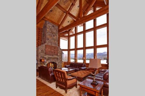 Meadowview Mountain Lodge