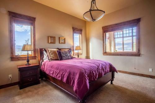 Shadow Mountain Villa