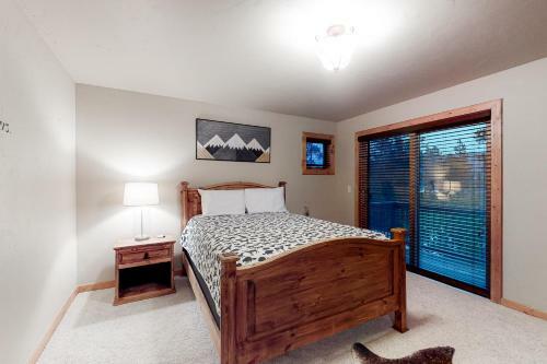 Mountain Views Lake Home