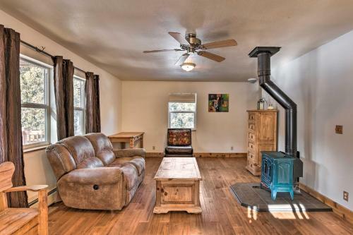 Howard Hideaway With Gas Grill On Cherry Creek!