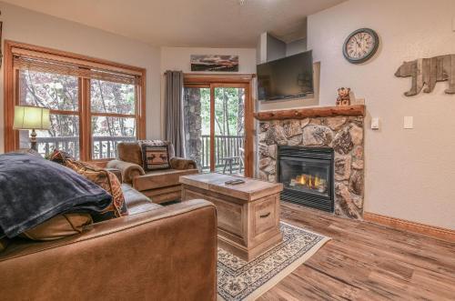 Hidden River Lodge 5943