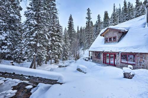 Cozy Idaho Springs Cottage With Mill Creek Views!