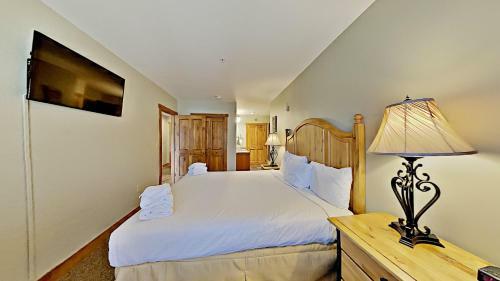 Red Hawk Lodge 2281